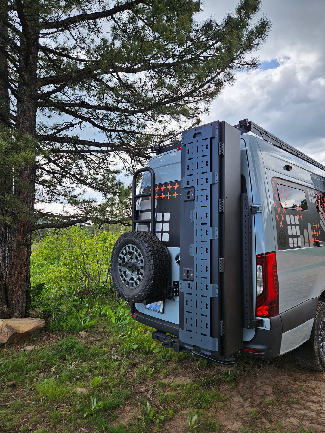 Rover Vans Ski/Snowboard Box for Van Rear