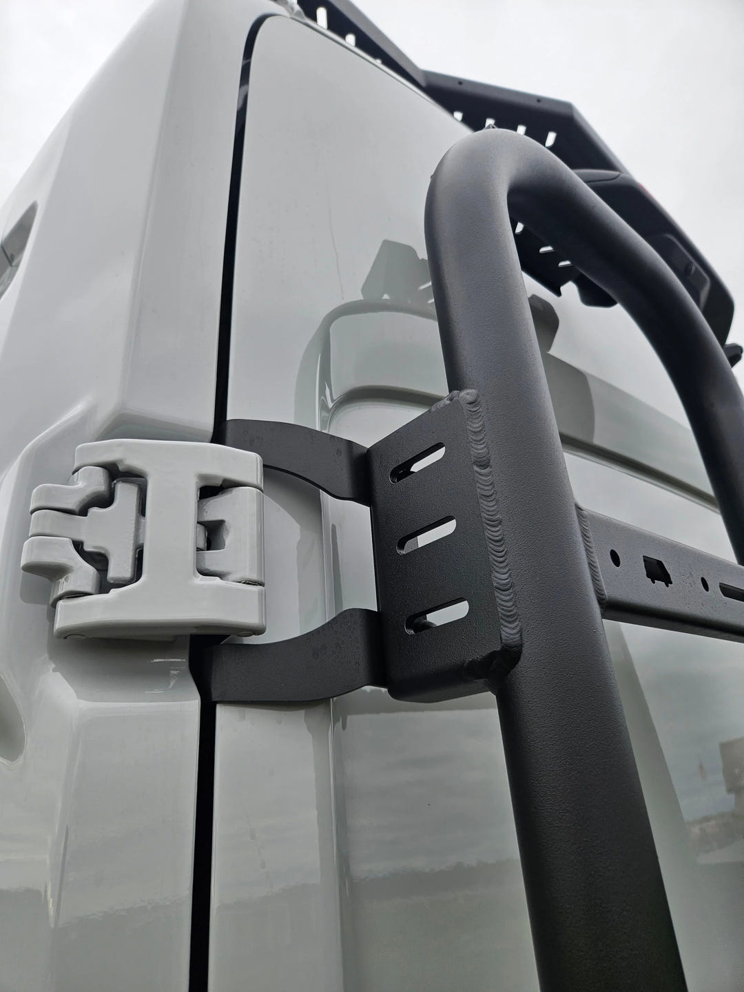 2025 Design Rover Vans Tire Carrier &amp; Ladder Combo for Ford Transit - AVC RIG