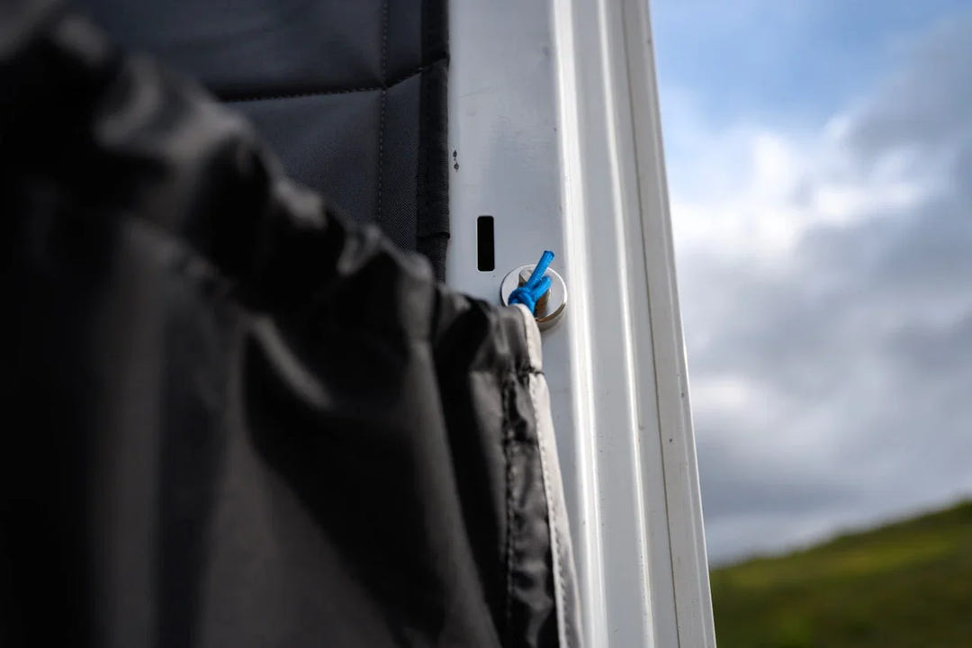 Rear Door Shower Screen - AVC RIG