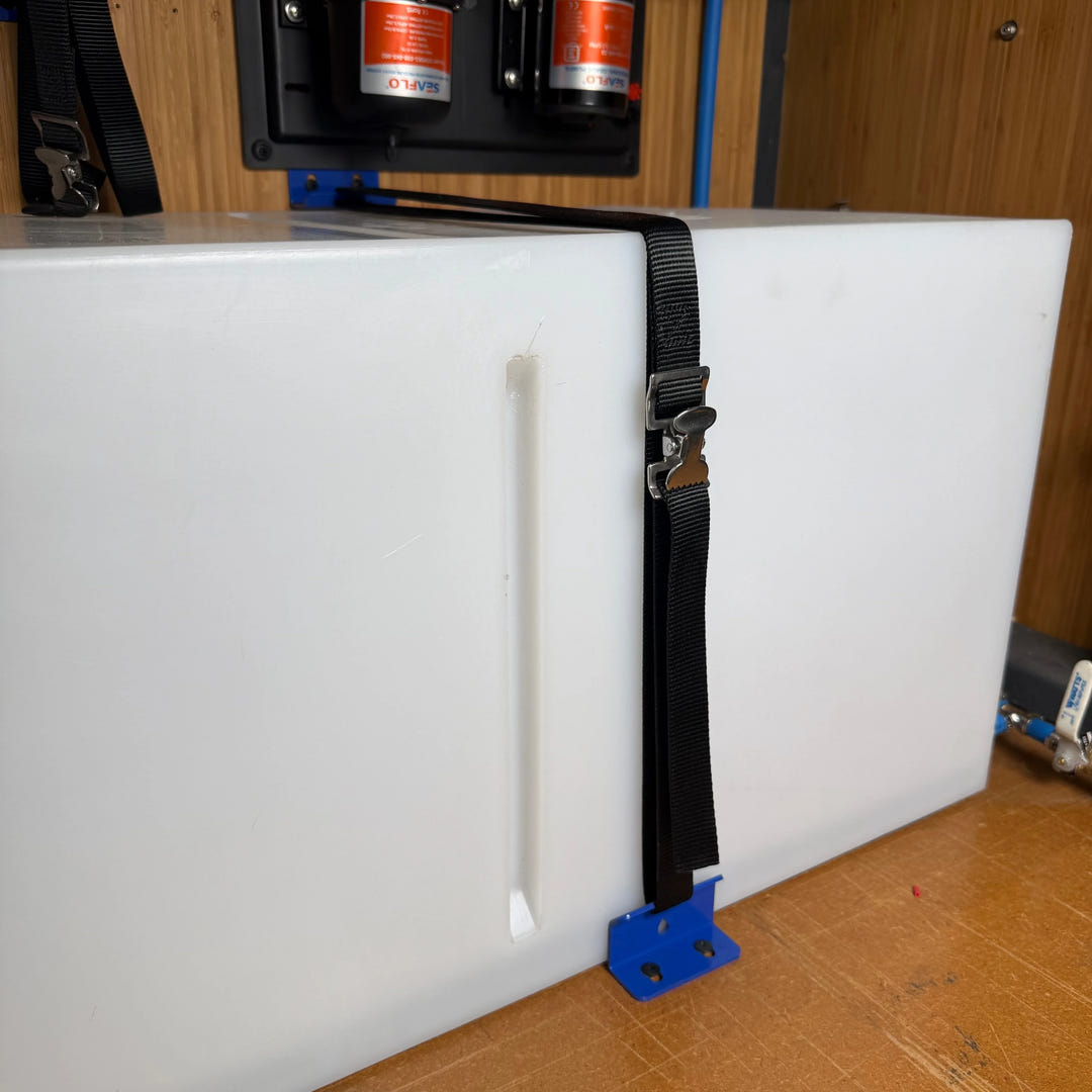 20-Gallon Wheel Well Water Tank - Right (SP-R-20) - AVC RIG