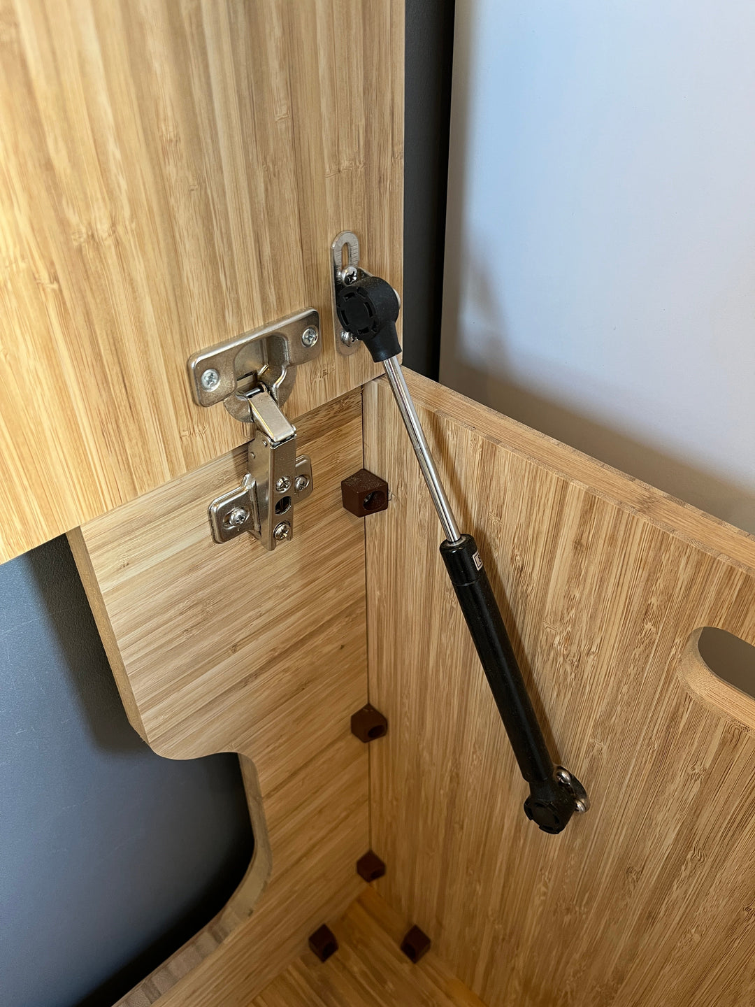 Laveo Dry Flush Portable Waterless Toilet Bamboo Lift top Cabinet Flat Pack Kit - AVC RIG