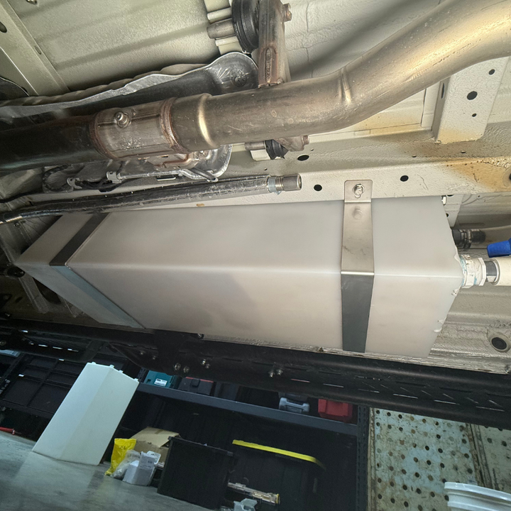 11-Gallon Mercedes Sprinter Undercarriage Fresh/Grey Water Tank (SP-UC-11) – view 6