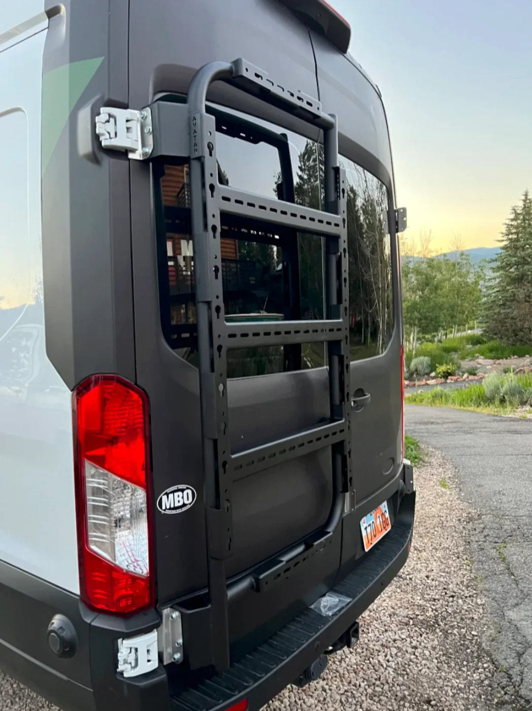Avatar Massif – Van Rear Door Storage Mounting System - AVC RIG
