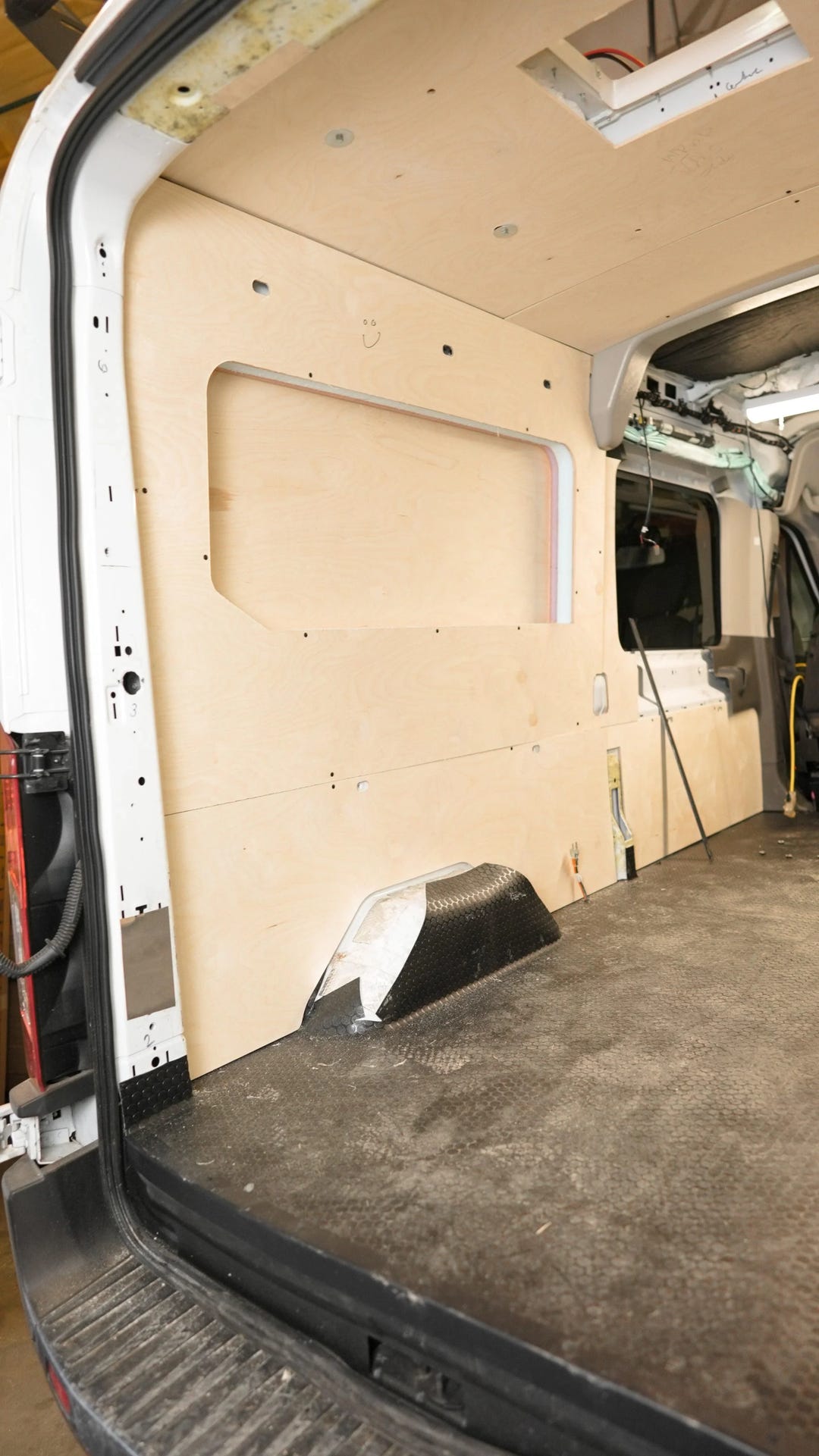 Ford Transit 148 Crew Wall Kit - AVC RIG